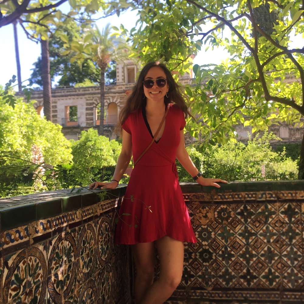 Meet your Posher, Alexandra